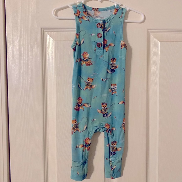 Posh Peanut Fox Print Romper - Picture 1 of 3